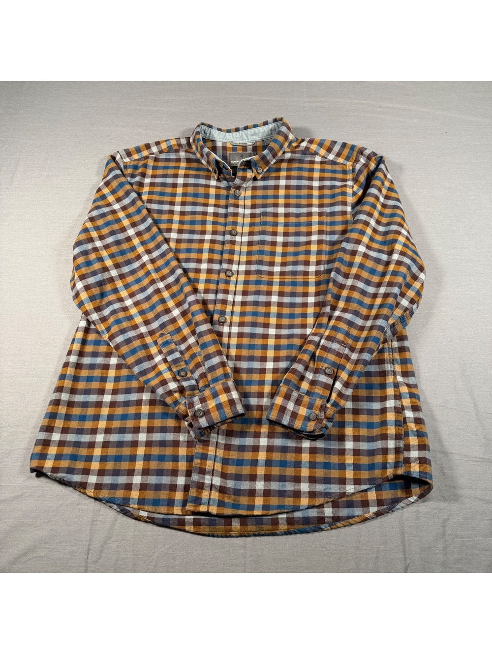 Royal Robbins XL Plaid Button-Up Shirt R104